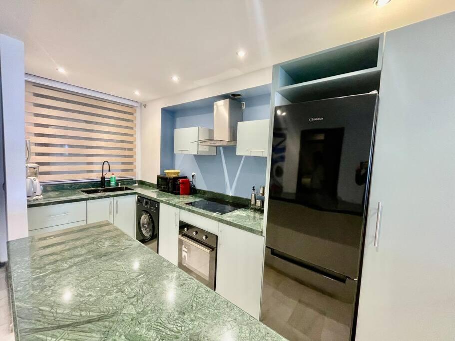 Modern Marina Bay Flat - Walk & Balcony * Tanger